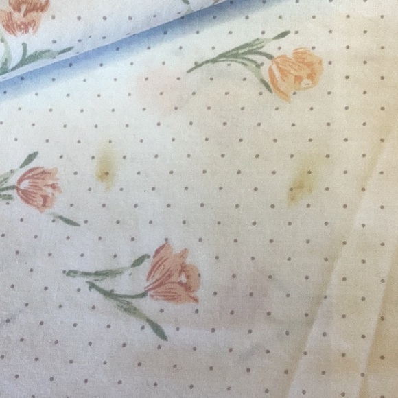 FINAL SALE PRICE Wamsutta Queen Size Floral Bordered Flat Sheet - Picture 4 of 4